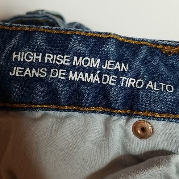 Wild Fable Jeans 2 high rise mom Light wash destroyed - Picture 6 of 8